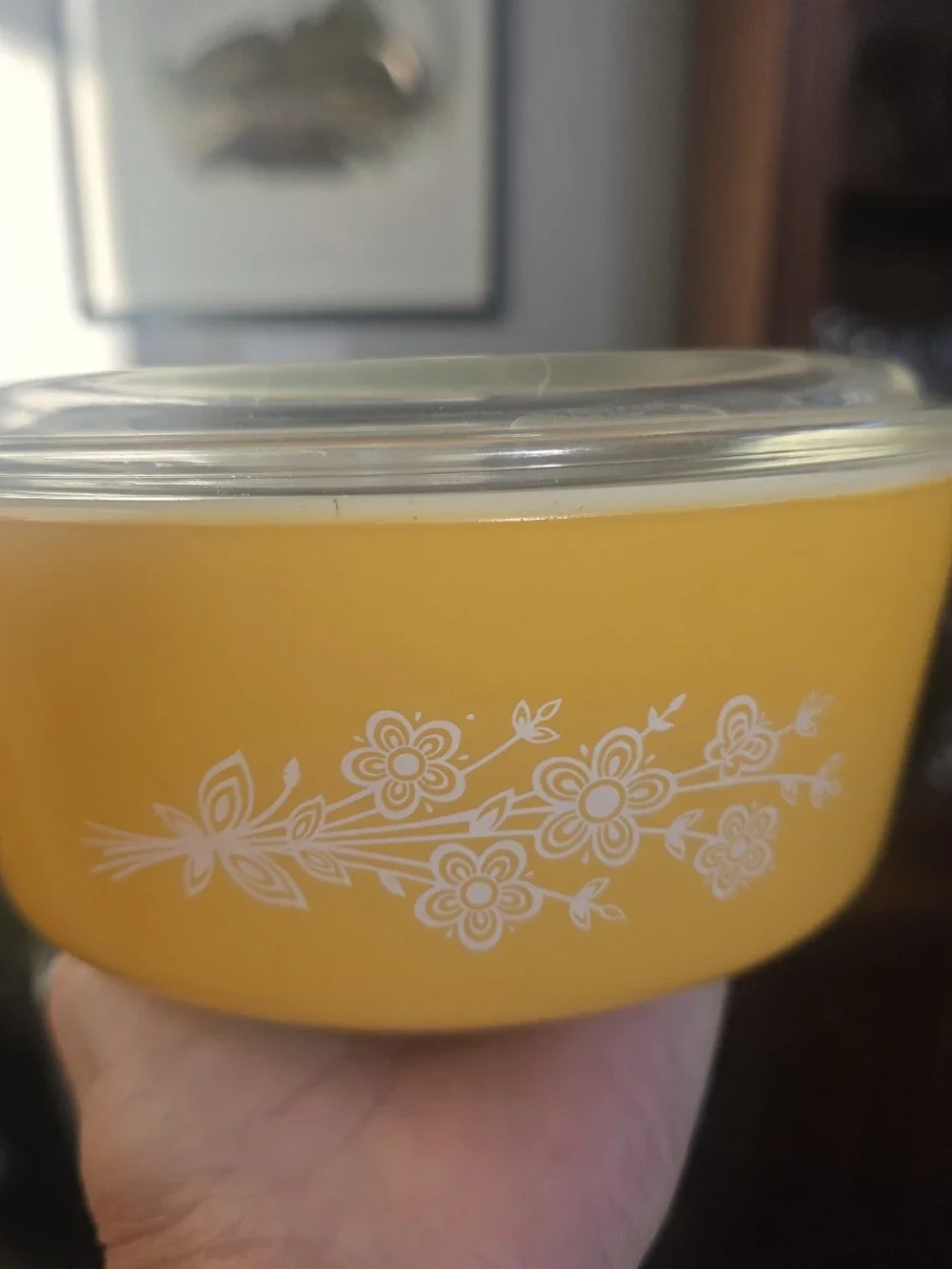 Pyrex Yellow 💛 🦋 Butterfly Pattern Casserole with Clear Lid